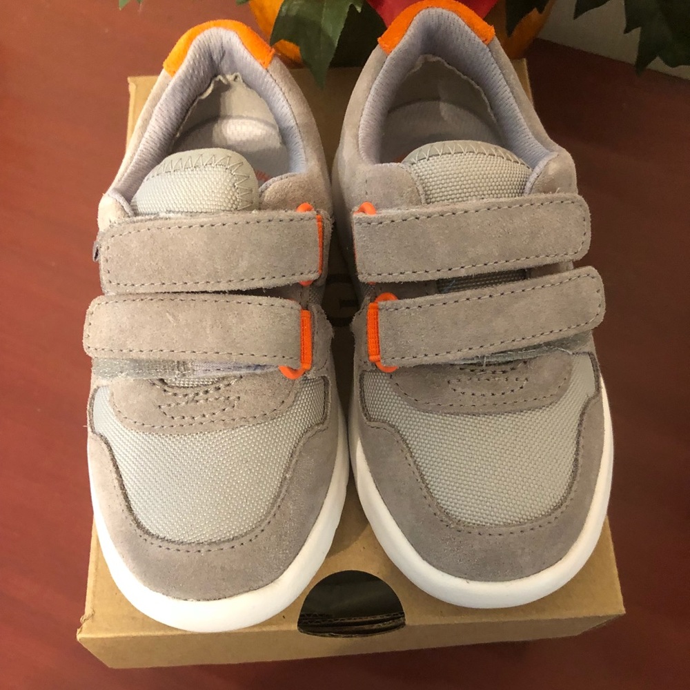 Ugg toddler sneakers